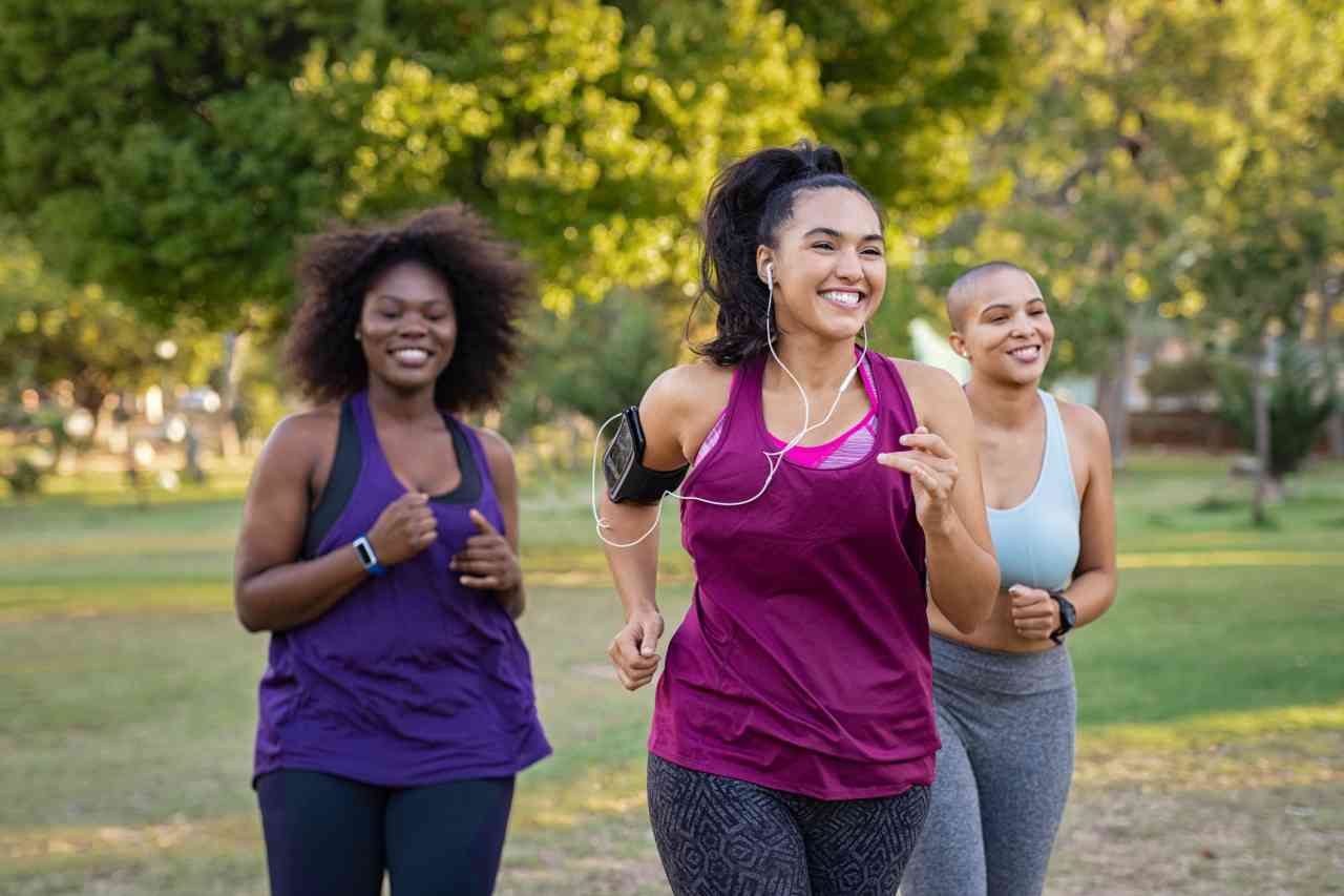 Donne che fanno attività fisica, Credits iStockPhoto