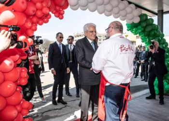 mattarella-inaugura-pizzaut-a-monza-in-occasione-della-giornata-dell’autismo