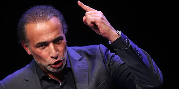 Tariq Ramadan, intellettuale svizzero, assolto dall’accusa di stupro in un processo a Ginevra