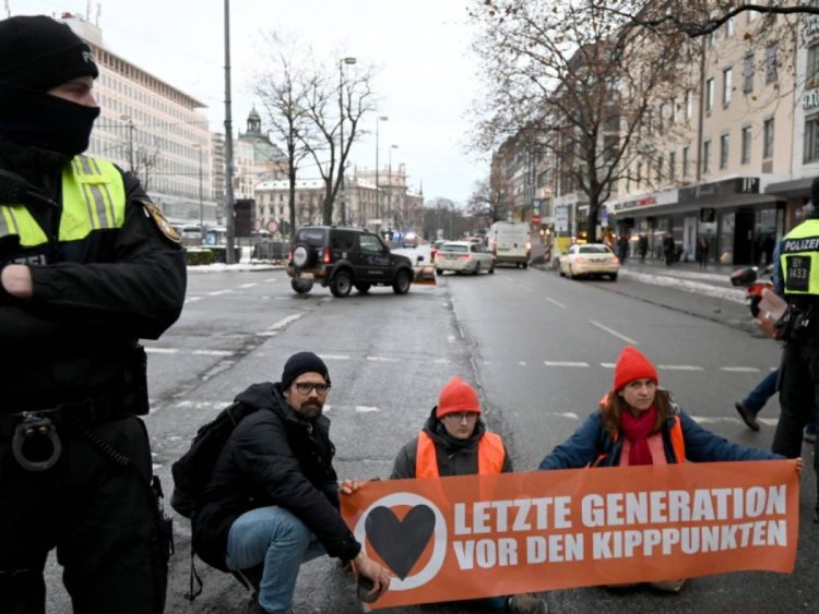 L’aumento degli ecovandali: sabotaggi, vandalismo e occupazioni